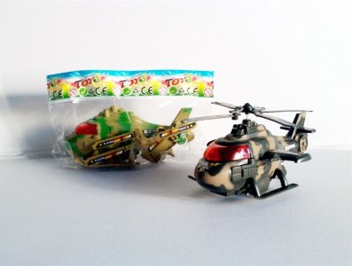 PULL LINE HELICOPTER W/CANDY HOLDER MILITARY GREEN/YELLOW - HP1005575