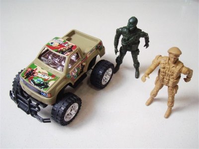 FRICTION MILITARY CAR W/SOLDIER - HP1009139