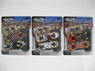 FINGER SKATEBOARD W/ACCESSORIES 2/S - HP1009279