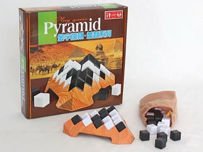 CRYSTAL PYRAMID - HP1009385