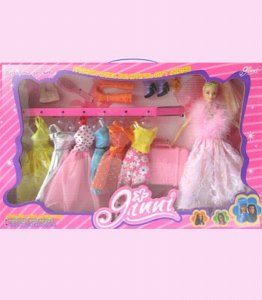 FASHION DOLL W/6 DRESSES 4ASST. - HP1009830