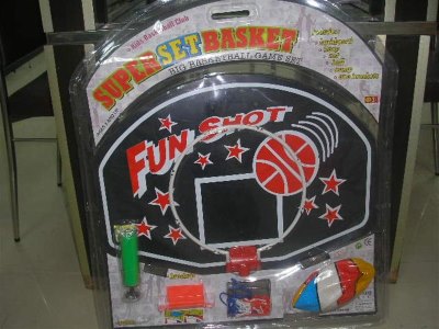 BASKETBALL BOARD W/BALL - HP1009944