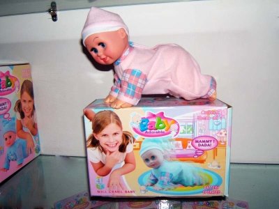 B/O CRAWLING DOLL W/MUSIC - HP1010048