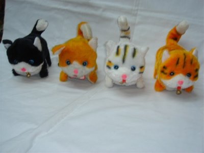 B/O PLUSH CAT W/LIGHT & MUSIC 4ASST. - HP1021488