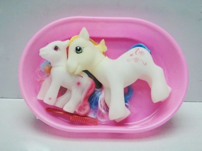 2PCS VINYL HORSE W/ACCESSORIES - HP1025163