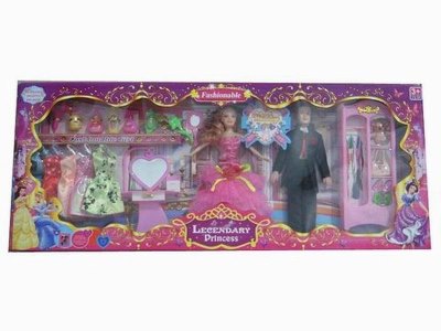 FASHION DOLL W/ACCESSORIES - HP1025788
