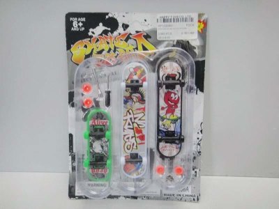 3PCS FINGER SKATEBOARD W/ACCESSORIES  - HP1033831