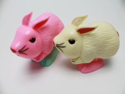 WIND UP RABBIT PINK/GREEN/WHITE - HP1040398