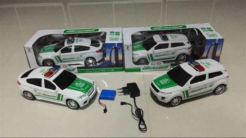 1:16宝马,路虎遥控警车(配充电器及电池组) - HP1100137