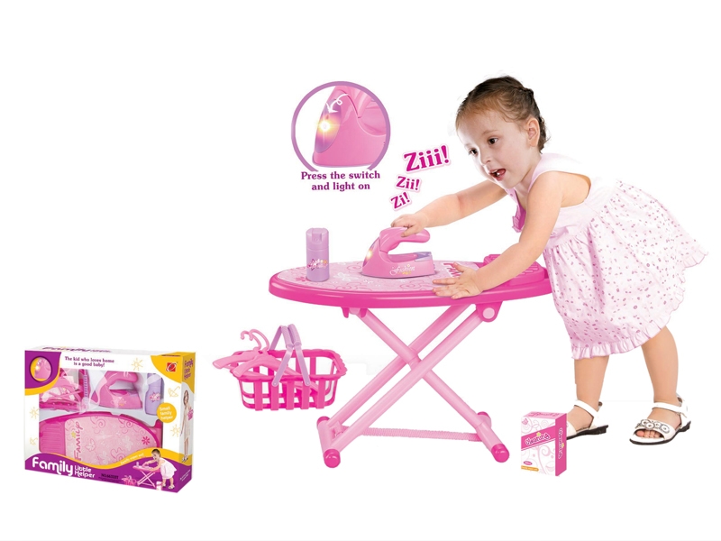 B/O FAMILY SET W/LIGHT & MUSIC - HP1102143