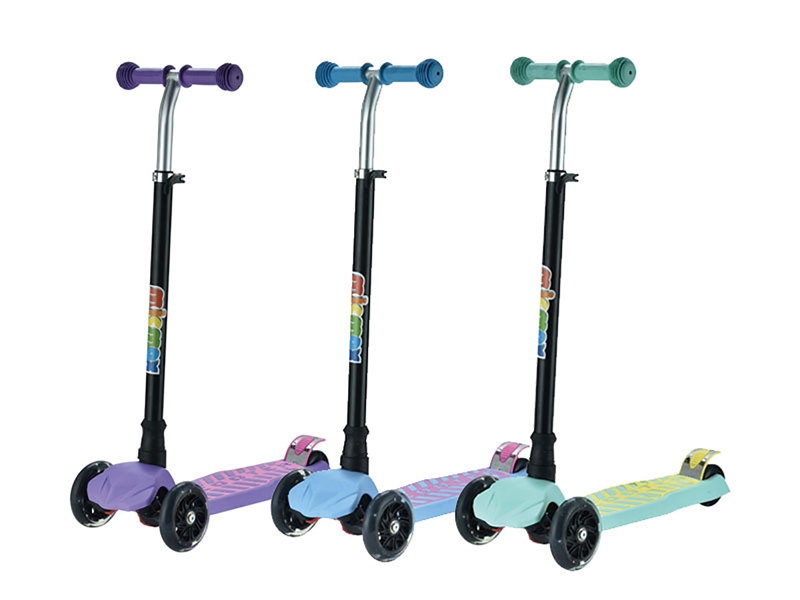 SCOOTER W/LIGHT,3COLOURS - HP1263047